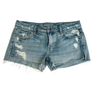 American Eagle distressed cut off light wash low rise Y2K bohemian grunge 4